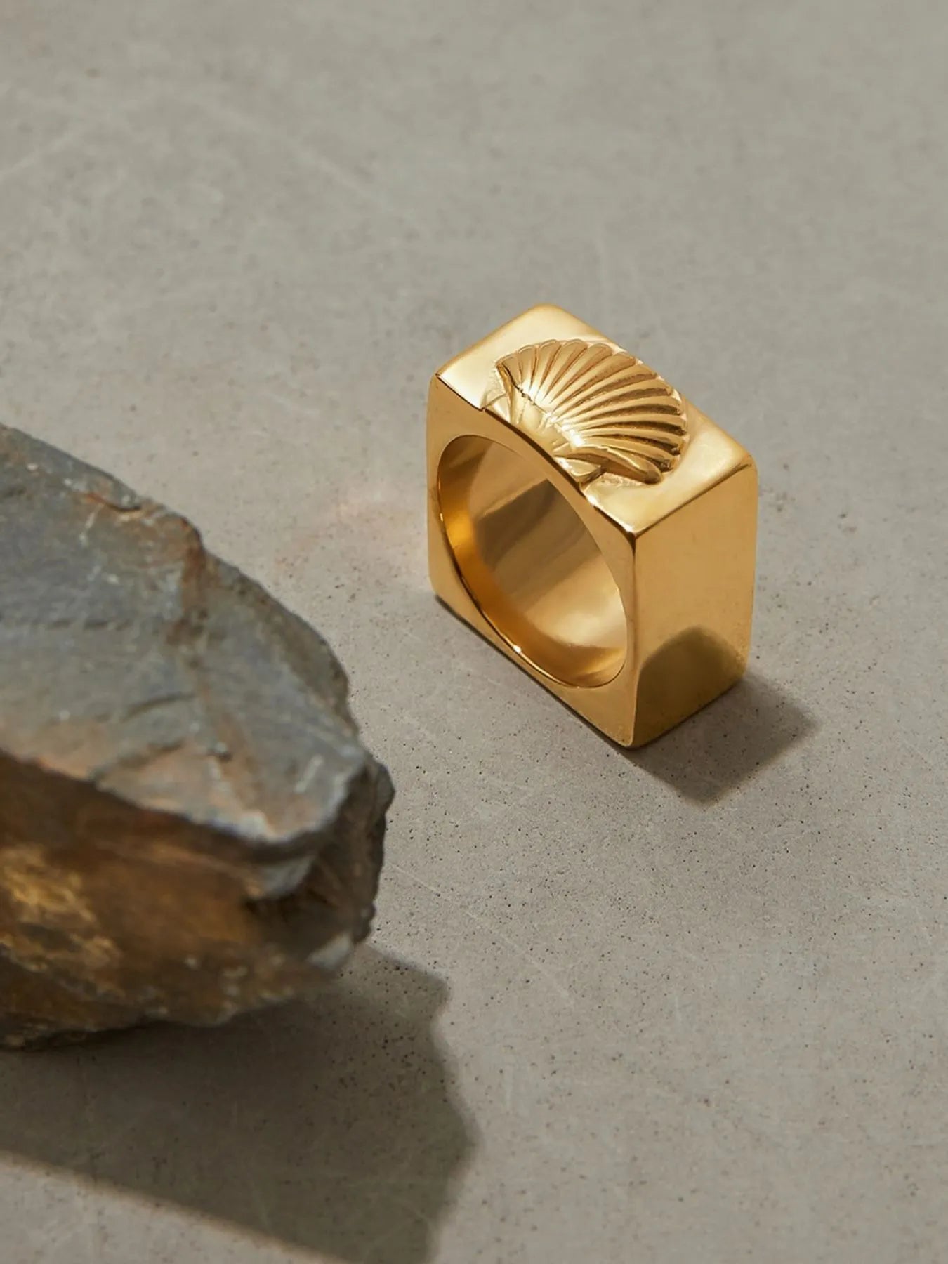 shell inlay close-up
