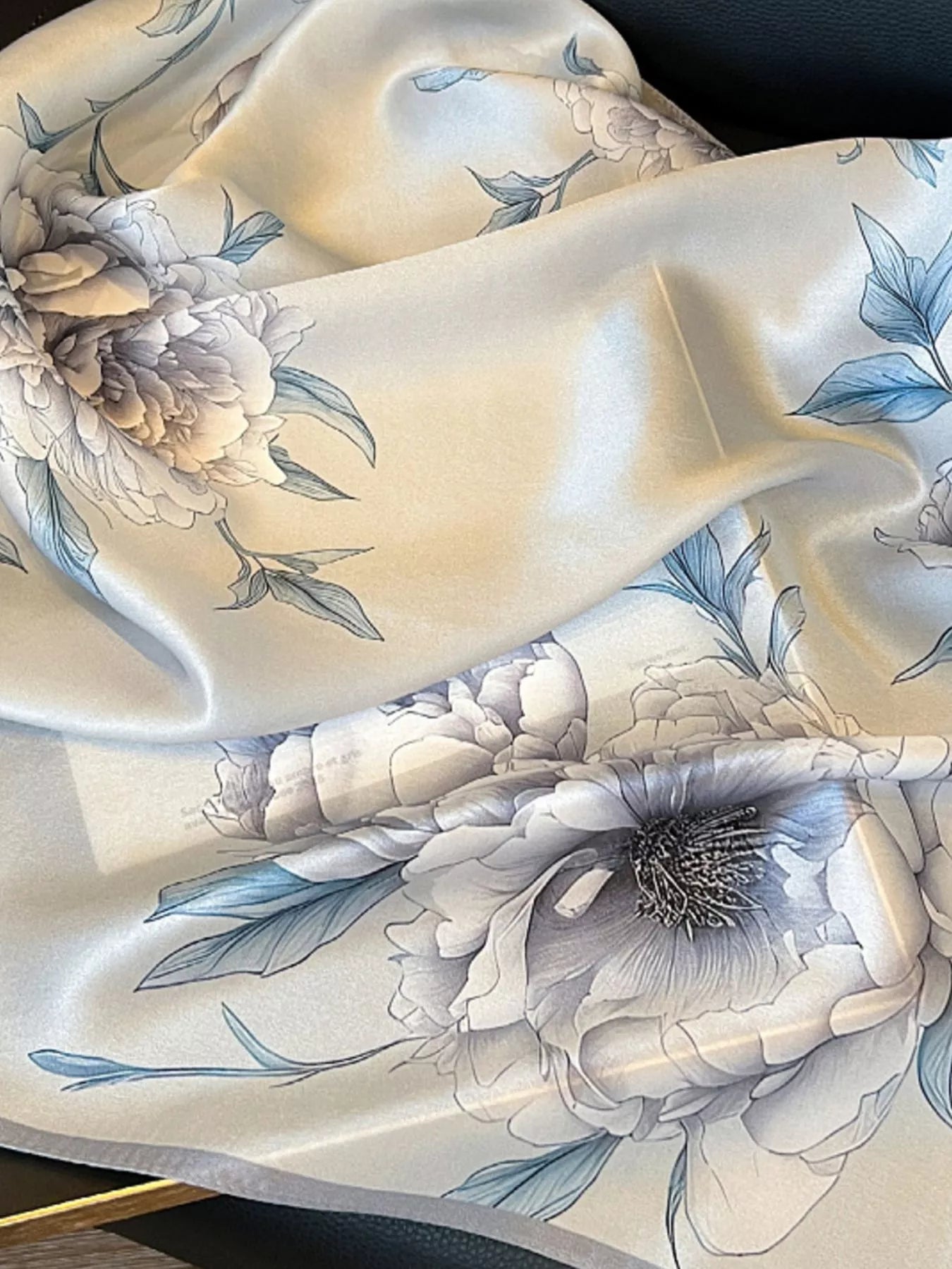 Floral print scarf